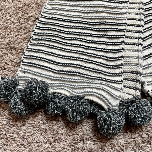 American Eagle Gray and Cream Striped Scarf with Pom Poms - Picture 4 of 6